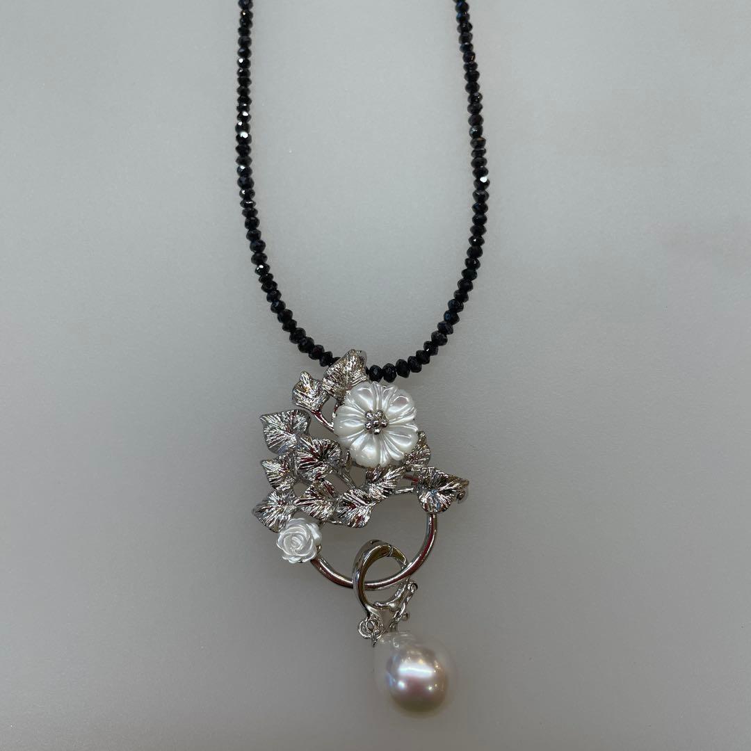 SILVERシルバー　　花と真珠のエレガントブローチ