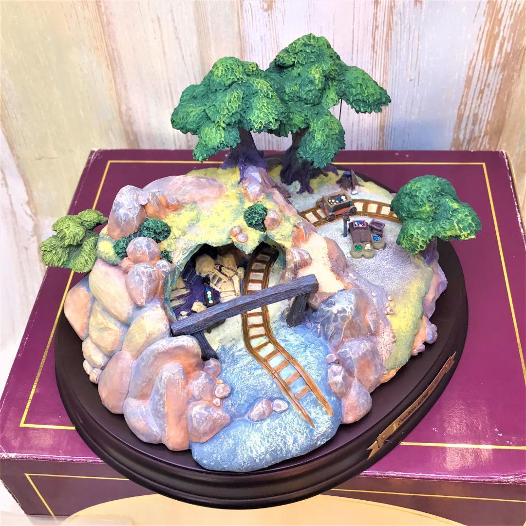 レア★WDCC 白雪姫  White 洞窟 採掘所 宝石 フィギュア