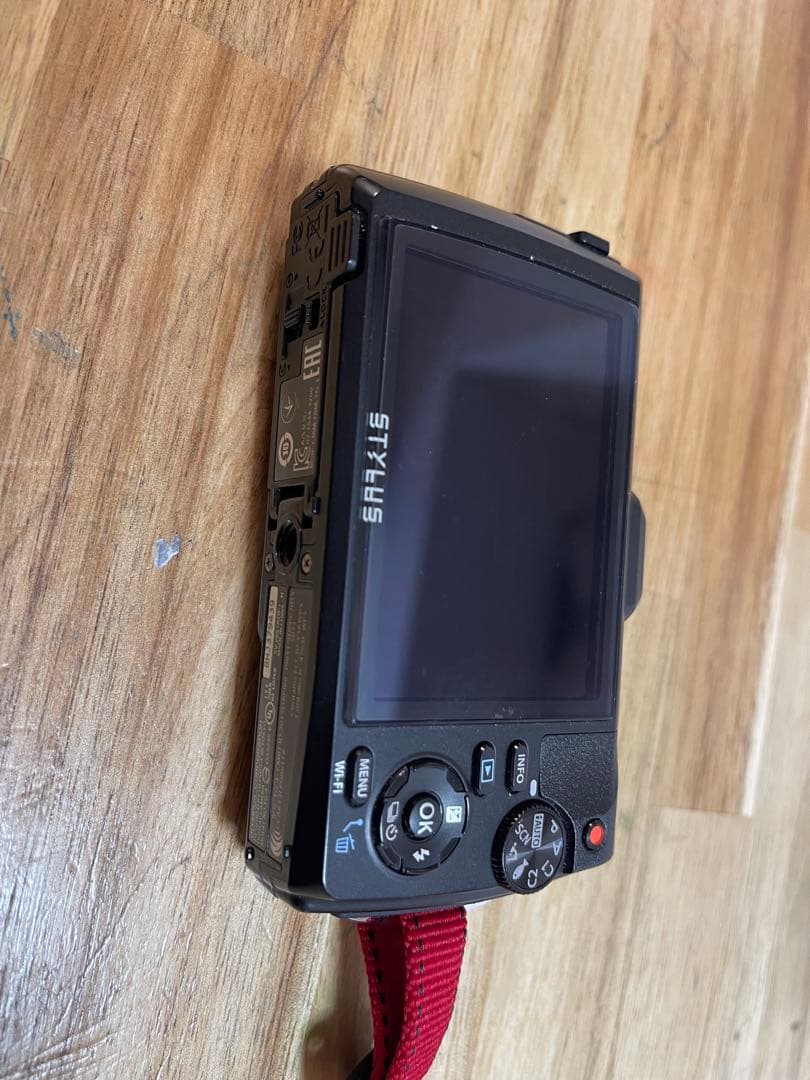 OLYMPUS Tough TG-4 オリンパス　デジタルカメラ