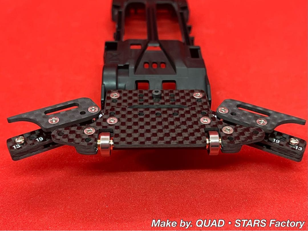 【ミニ四駆・VZ用】1軸リヤアンカー＋リヤスキッドローラー　2023／カーボン