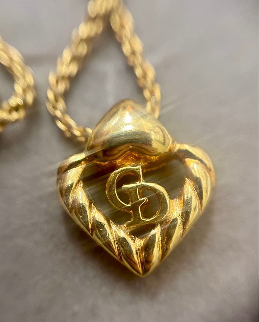 ディオール ロゴ ネックレス イヤリングセットとラインストーンシルバーネックレス