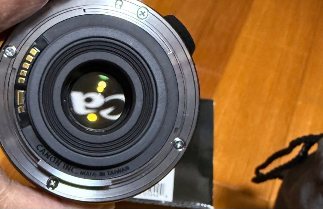 Canon EFS 60mm f/2.8 Macro USM 本体