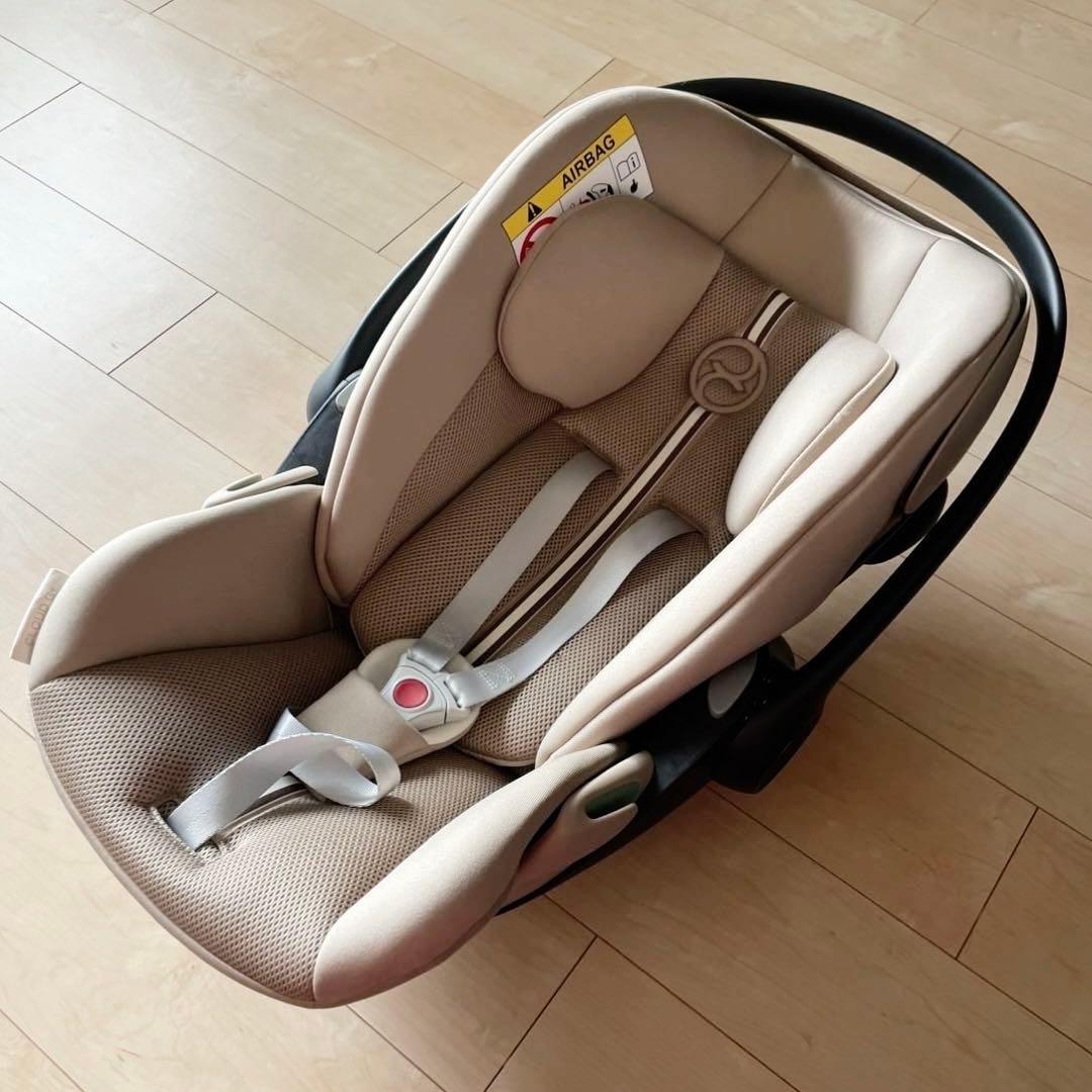サイベックス　ベビーシート　チャイルドシート　ベージュ