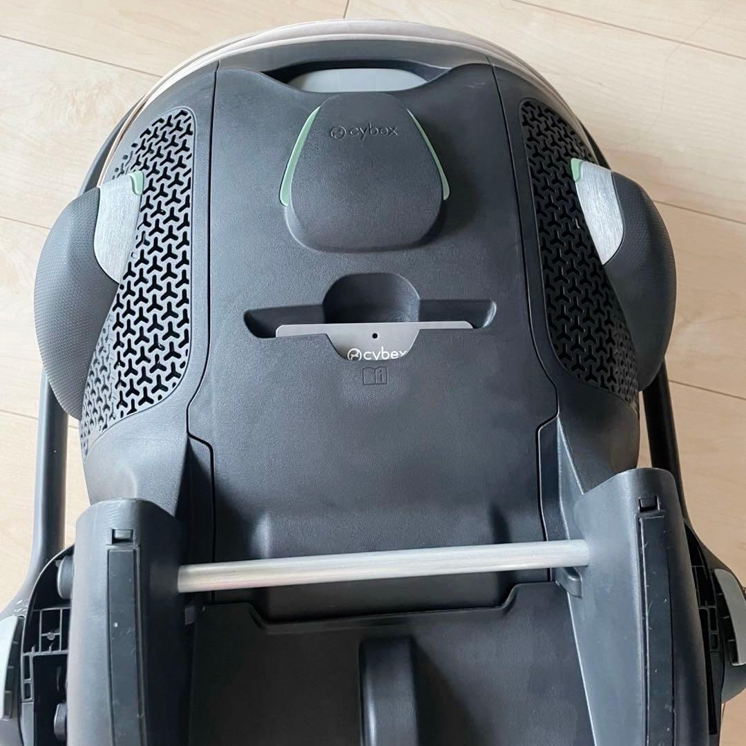 サイベックス　ベビーシート　チャイルドシート　ベージュ