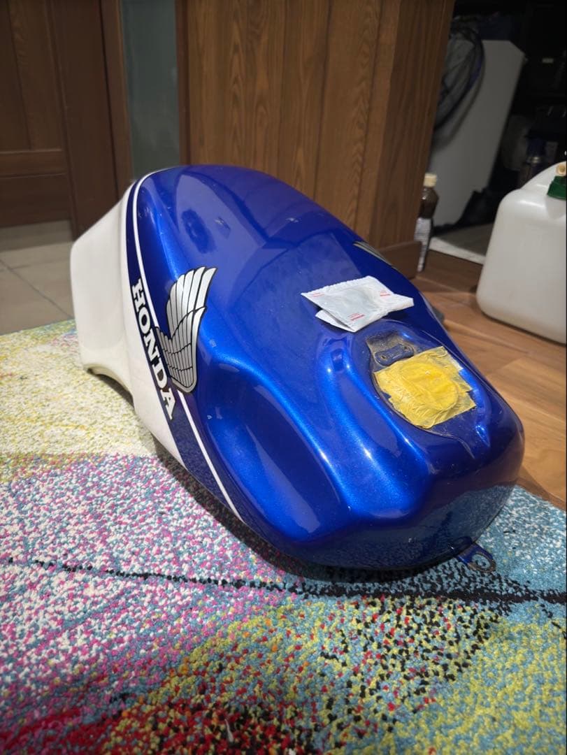 HONDA CBR400F二型カラータンク【spさん専用】