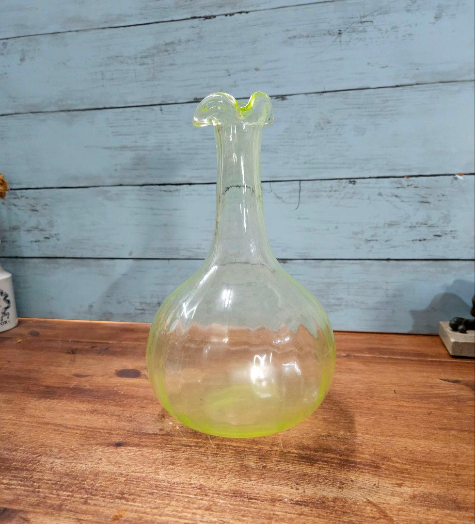 フランスアンティーク ヴァセリンガラス 花瓶 花器 フラワーベース ウラン硝子