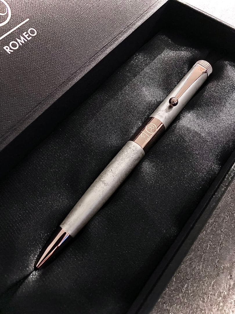 ロメオNo.3 斑紋純銀色