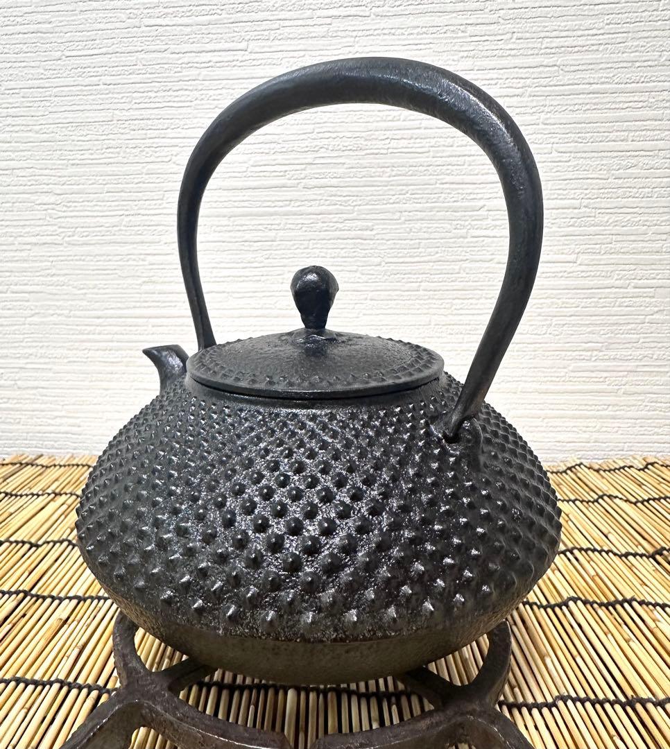 新品、付属品付　二十七代釜師 有坂 安太郎作　１２型アラレ　Momo様 売約済み