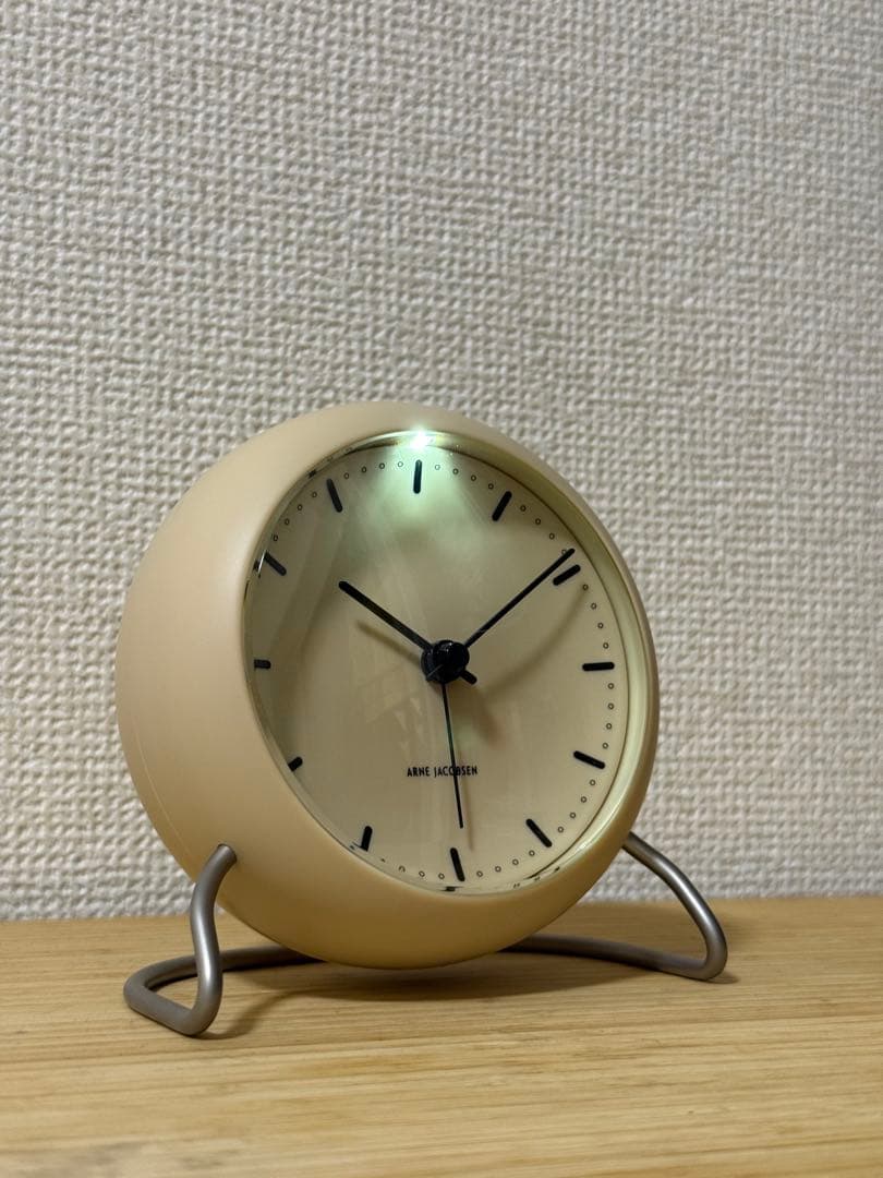 アルネヤコブセン　時計　クロック　茶　ベージュ　beige