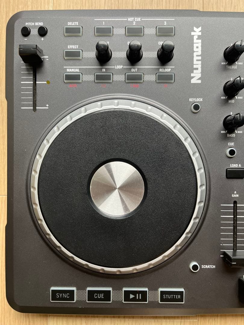 ④Numark Mixtrack DJコントローラー