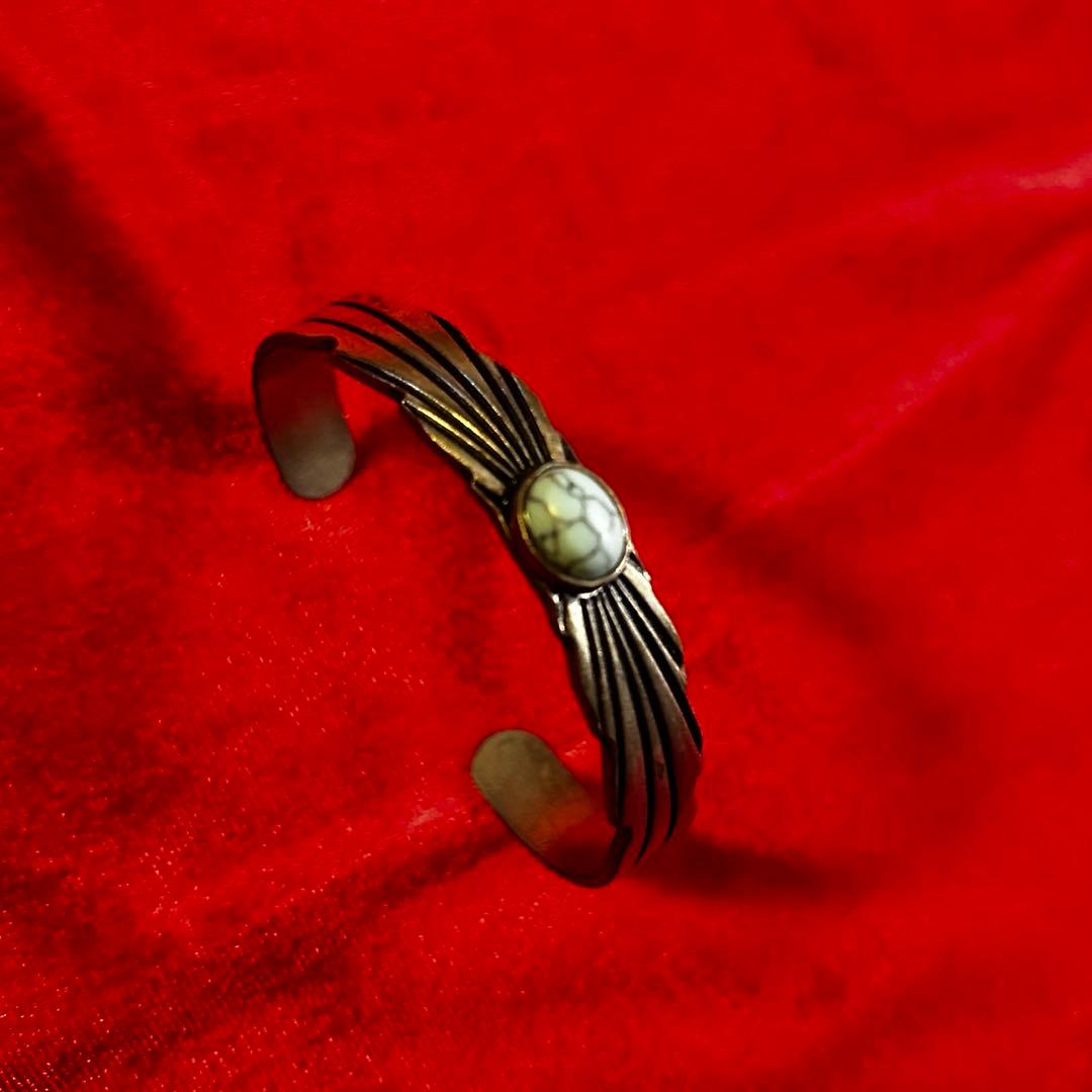 サンバーストターコイズバングル　インディアンジュエリー　ナバホ族　シルバー