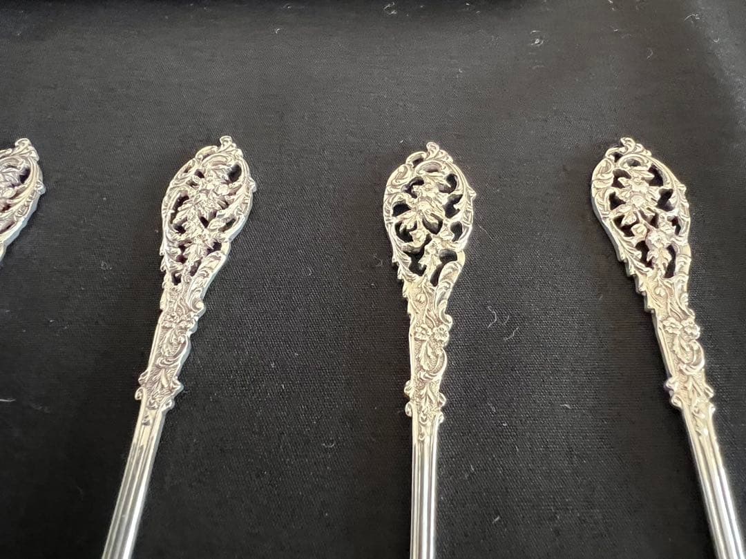 アンティーク純銀製　ロンドン　1904年　ティースプーン6本ケース入り