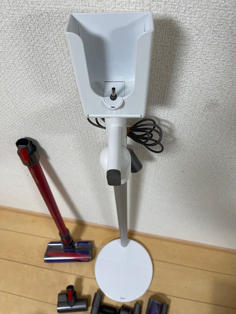 【美品】Dyson コードレスクリーナー V11 sv14 スタンド付け
