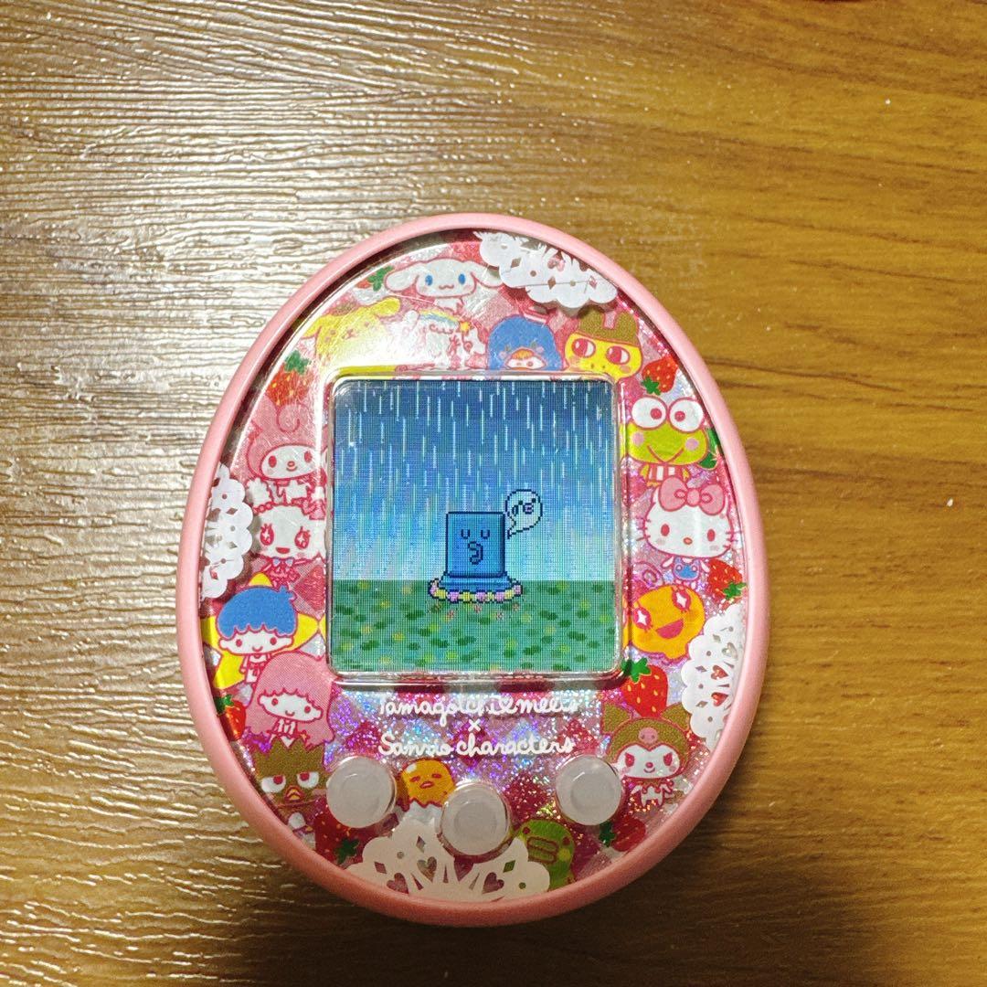 「ケース付き」たまごっちみーつ サンリオ ピンク 本体