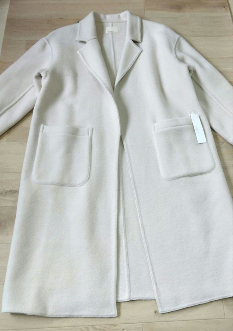 タグ付き新品　ガリャルダガランテ　リバーコート　グレイッシュベージュ