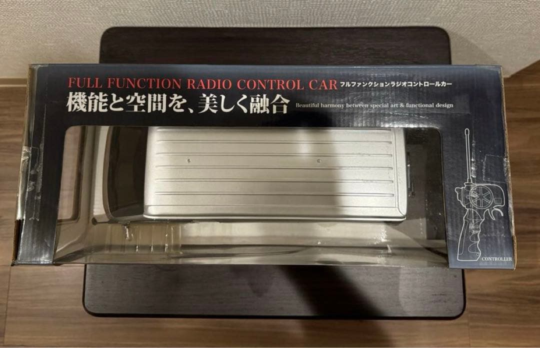 トヨタ　ハイエース　1/14 ラジコン　ミニカー　希少