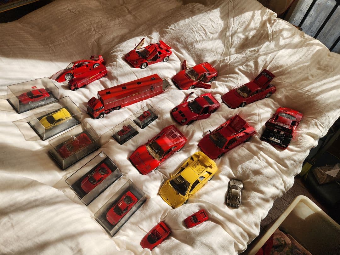 と*ち様 Bburagoフェラーリ &ランボールギーニ&ミニカー(21台まとめ売
