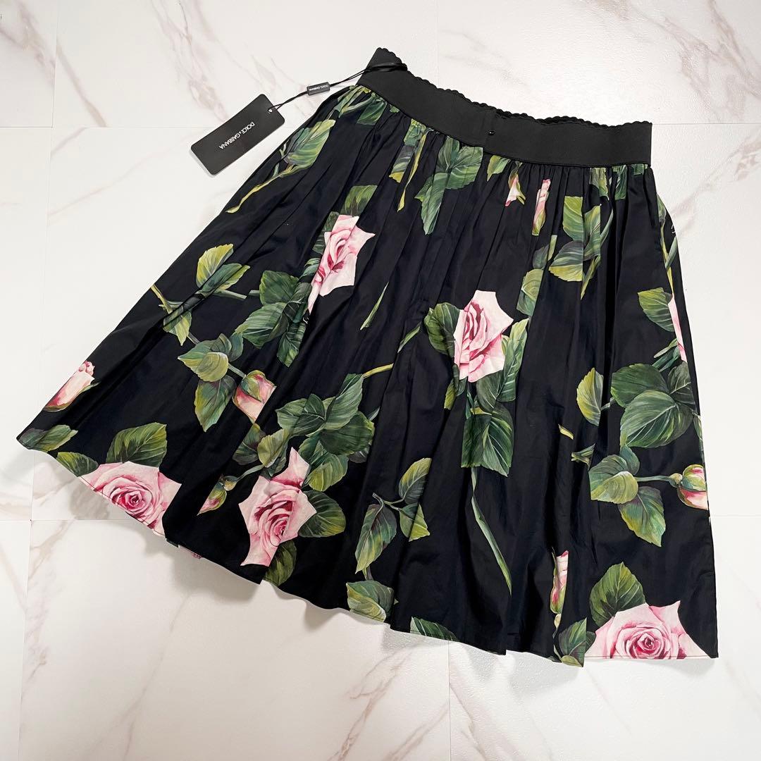 新品タグ付✨Dolce&Gabbana プリーツ フレア スカート 薔薇柄 42