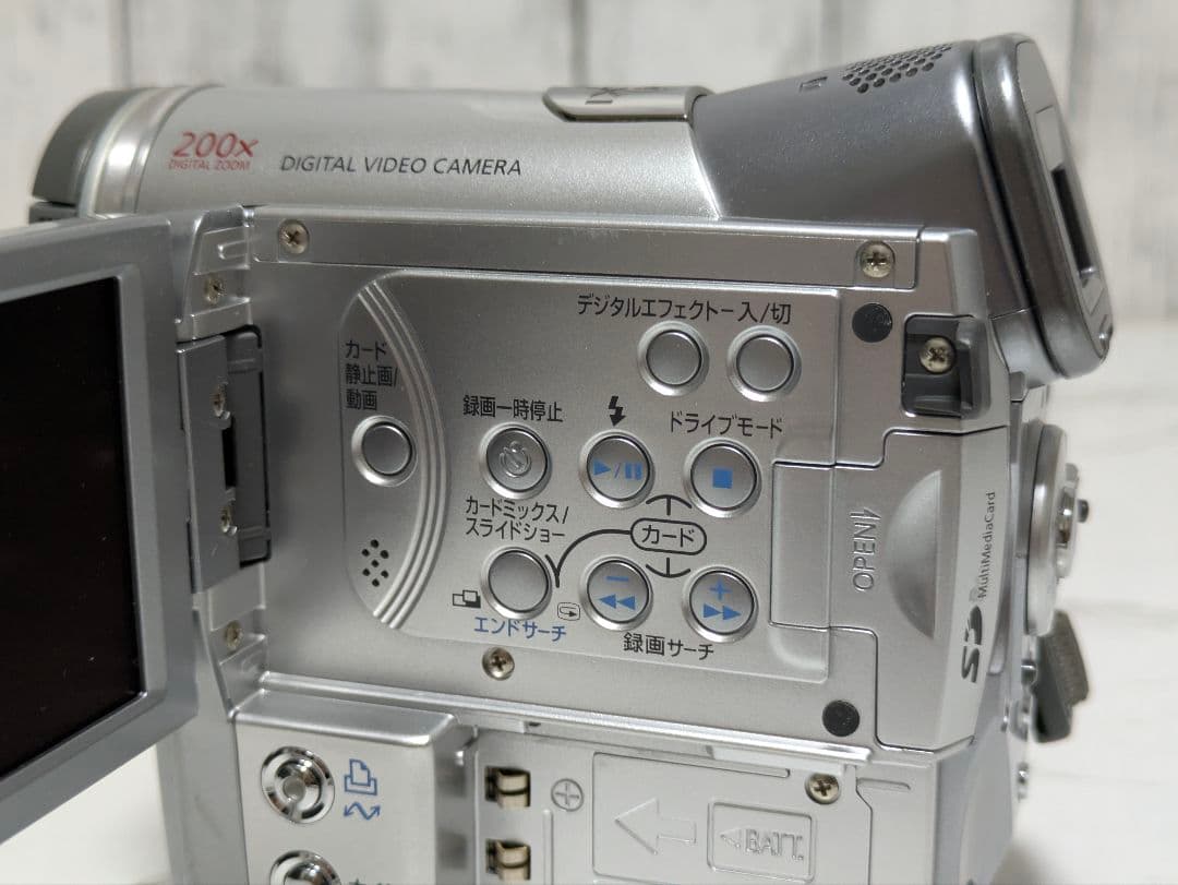 ③ Canon　DM-IXY DV M3　MiniDV対応　豪華セット