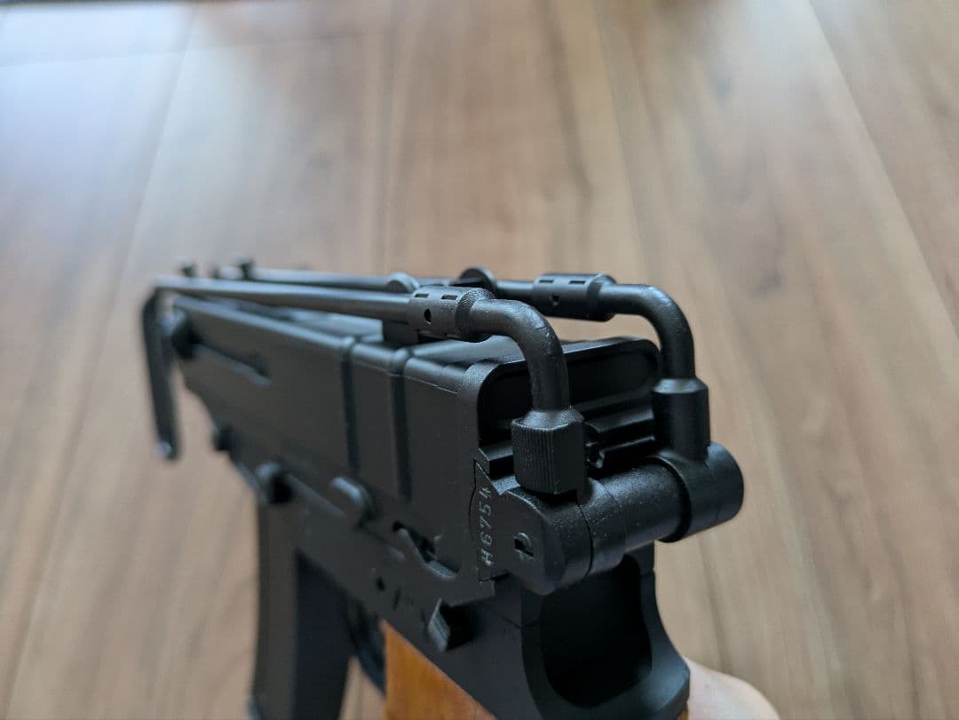 【最終価格!!】KSC Vz61 スコーピオン GBB ※予備マガジン２本付き