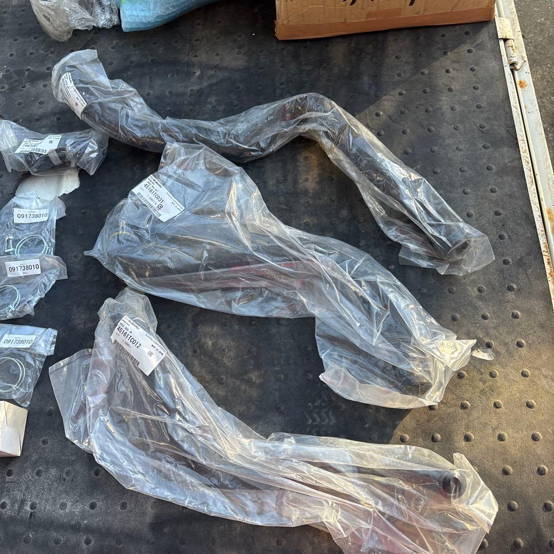 サンバー　ラジエーター　ホース