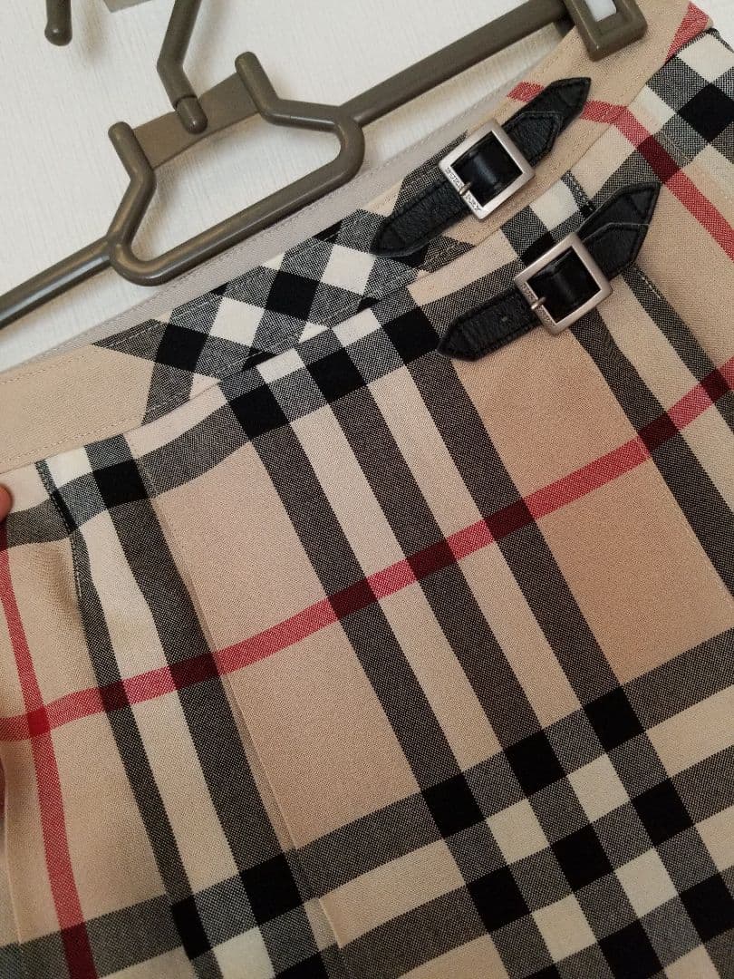 バーバリーキッズスカート 未使用近 ベージュノバチェック女の子120