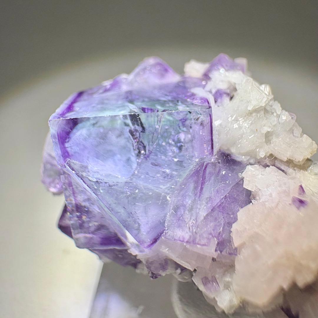 477 中国　ヤオガンシャン産　ポーセリンフローライト