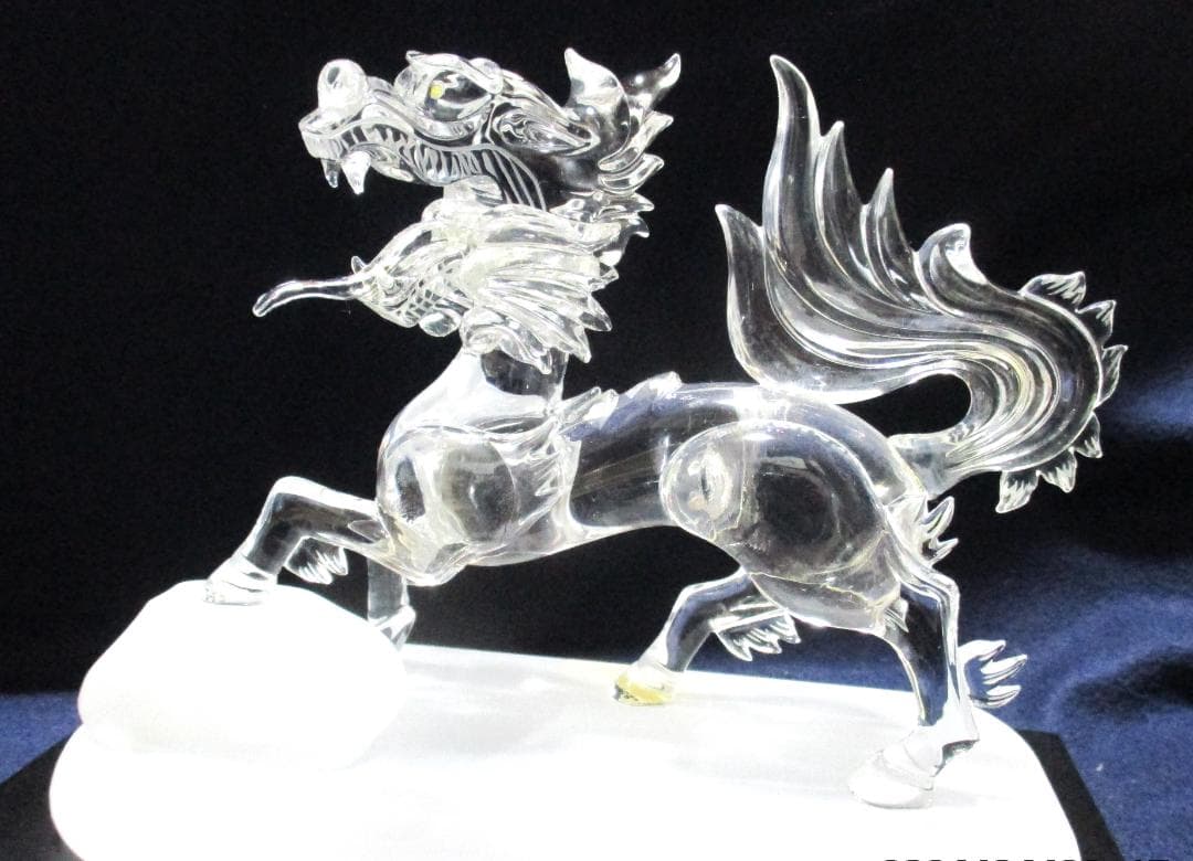 四神百虎　水晶　美術工芸品　証明書付き　風水　伝統工芸品　山梨県水晶美術彫刻