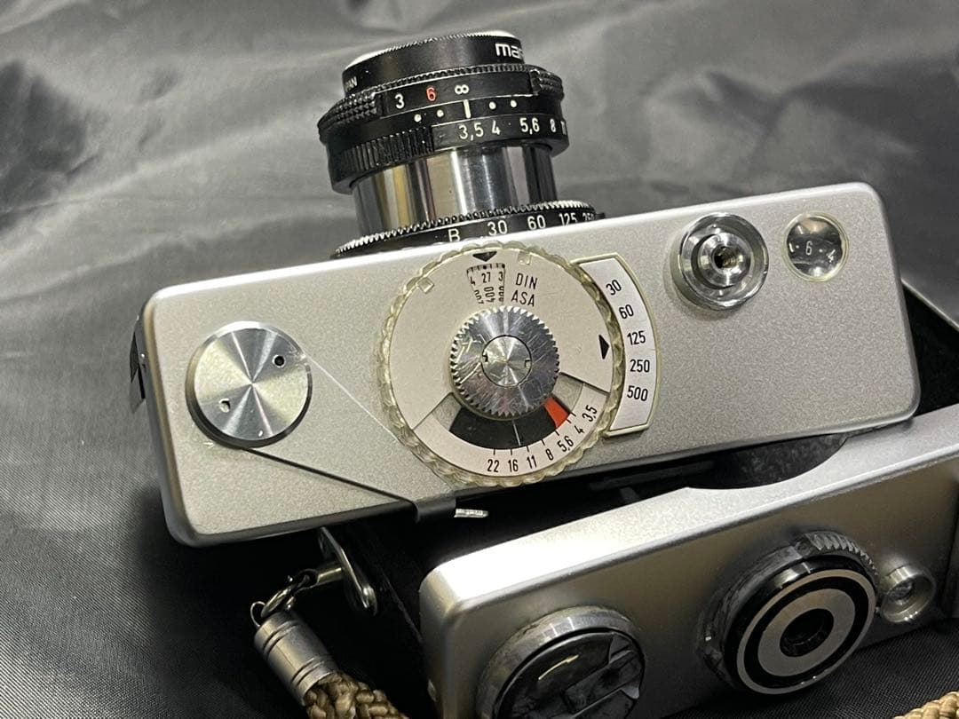 Rollei B35 キャップ・フィルター・ストラップ付き