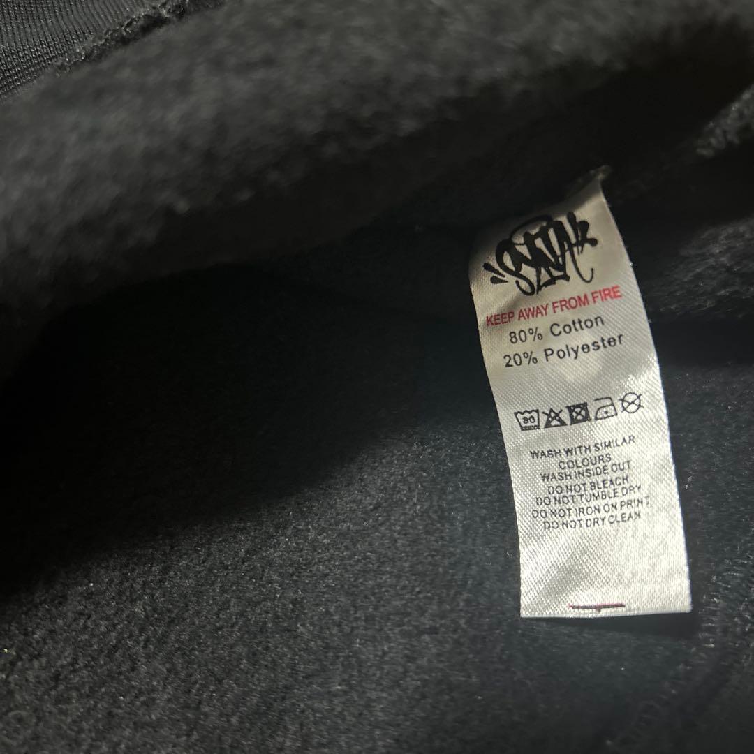 syna world パーカー　xs