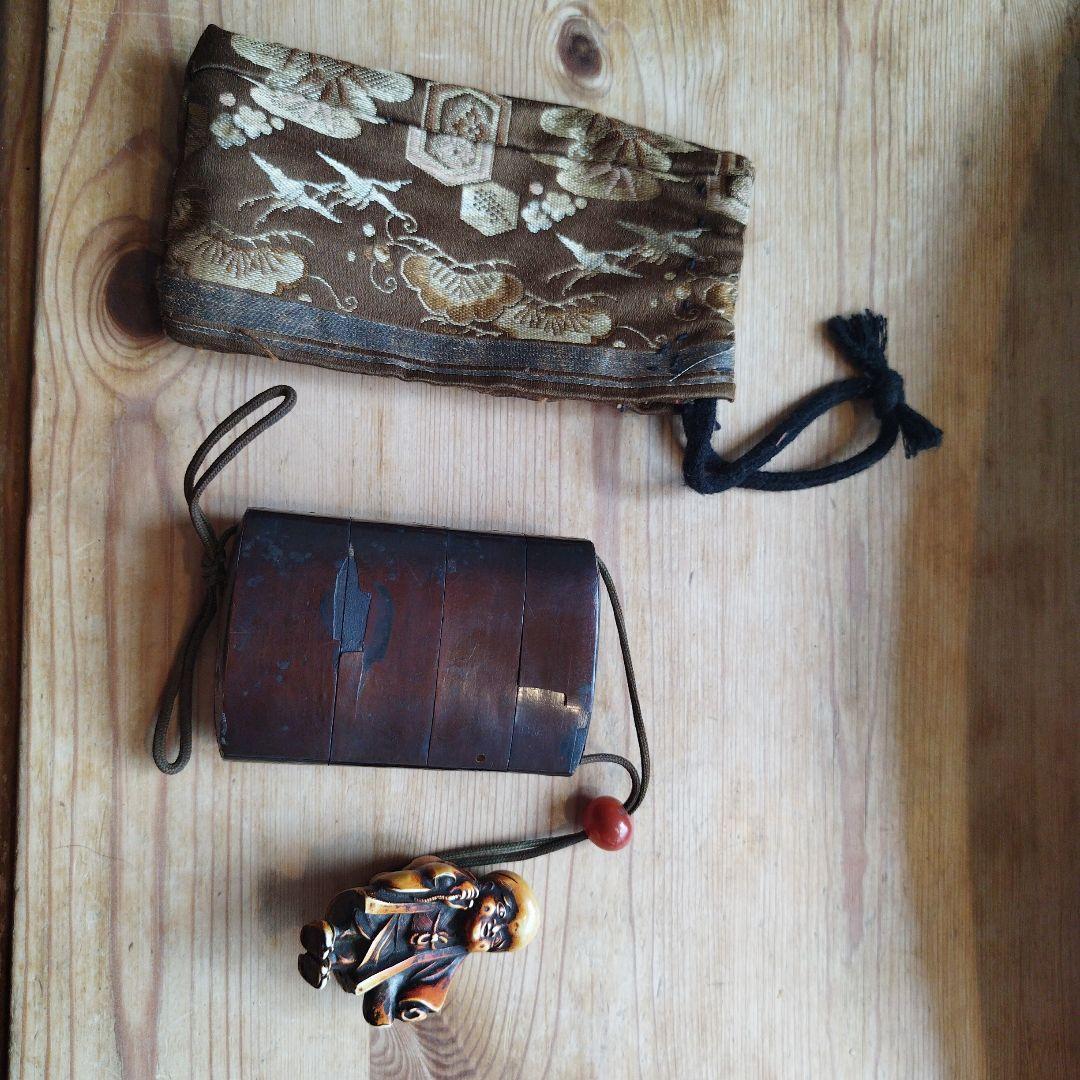 骨董　古民具　道具　印籠と根付　袋入