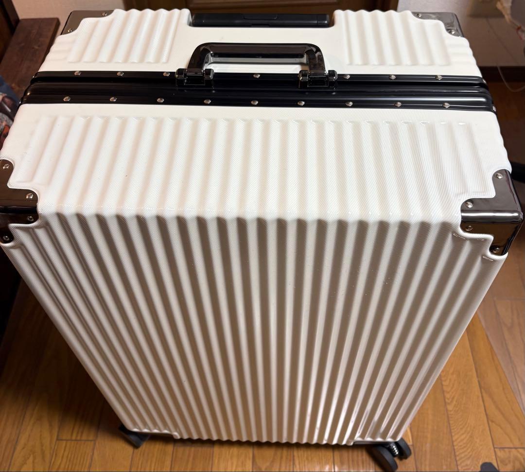 C.jutro キャリーケース