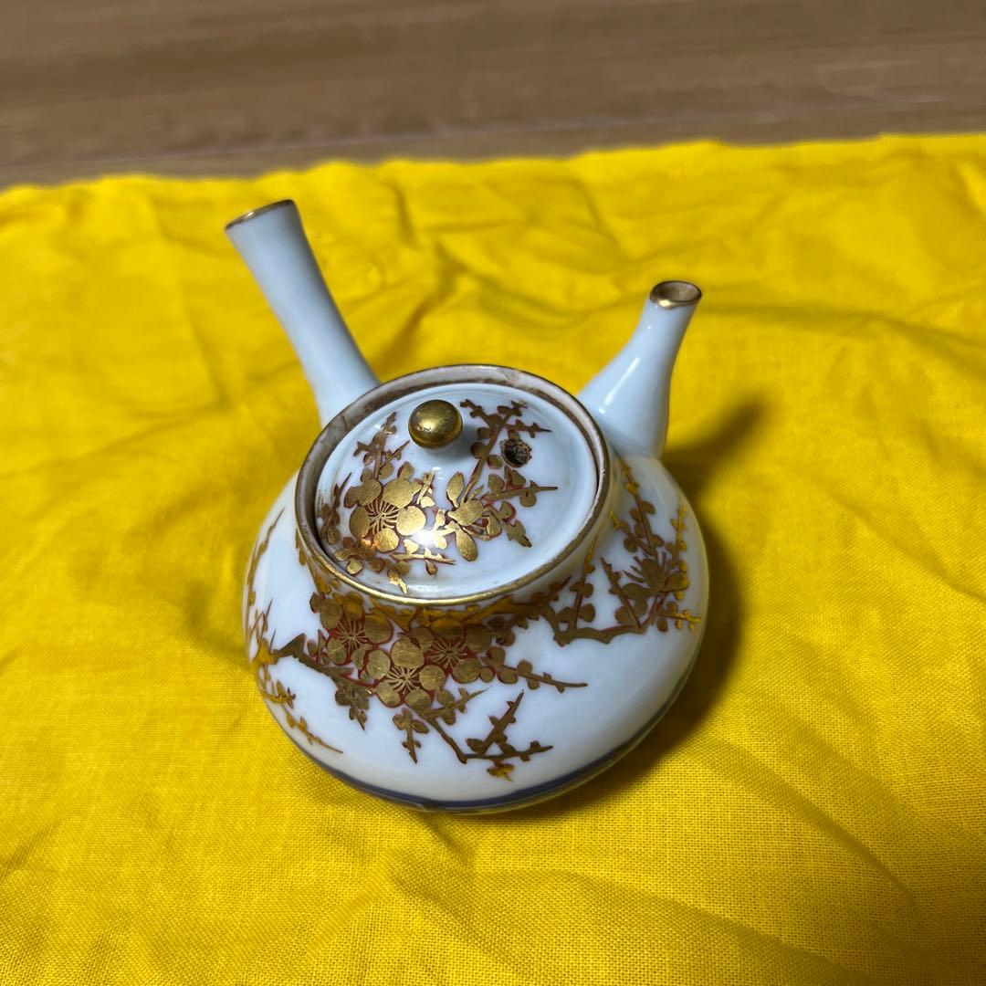 京焼急須　大日本永楽造　金彩梅の図