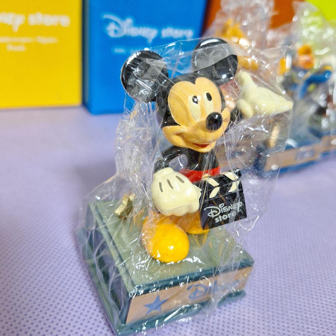 激レア　貴重　ディズニーストア限定　記念品