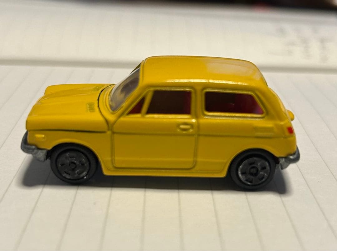 トミカホンダNⅢ360 香港製　黄色　絶版　 グロリア　トヨタ