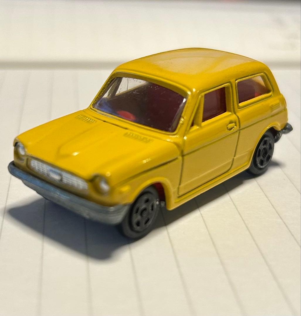 トミカホンダNⅢ360 香港製　黄色　絶版　 グロリア　トヨタ