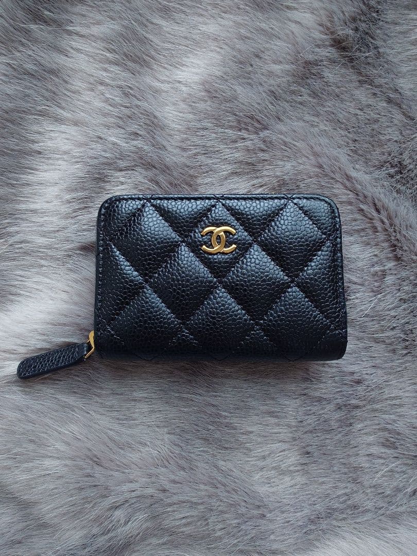 【極美品 付属品完備】【CHANEL】 パース キャビアスキン ブラック