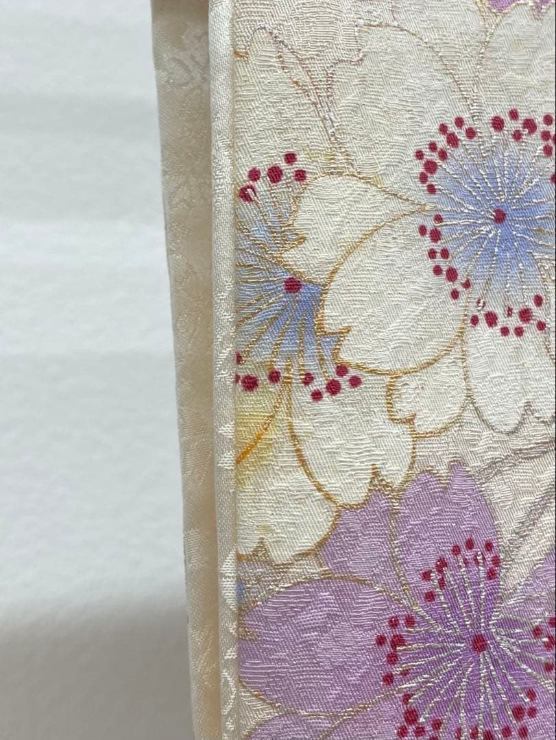 メーカー品振袖 豪華 ラメ刺繍 金彩 銀彩 紋意匠 身丈cm 撥水加工済