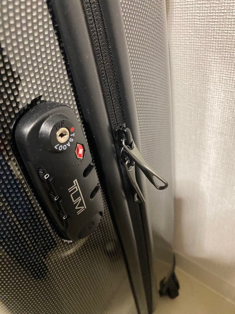 【正規品/新品未使用】TUMIキャリーケース カーボン　ブラック