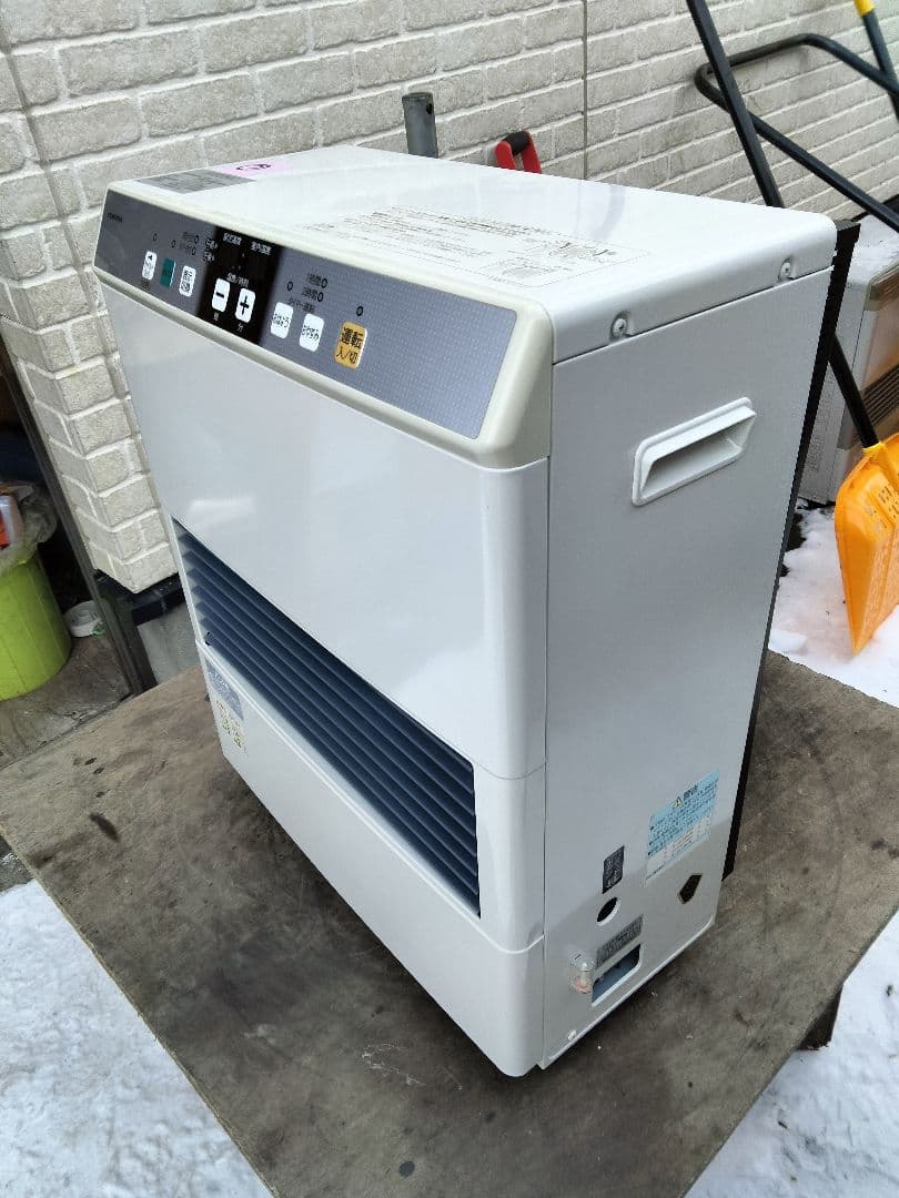 札幌発コロナFF温風石油ストーブ！品番「FF‐4213GS」2013年式中古品