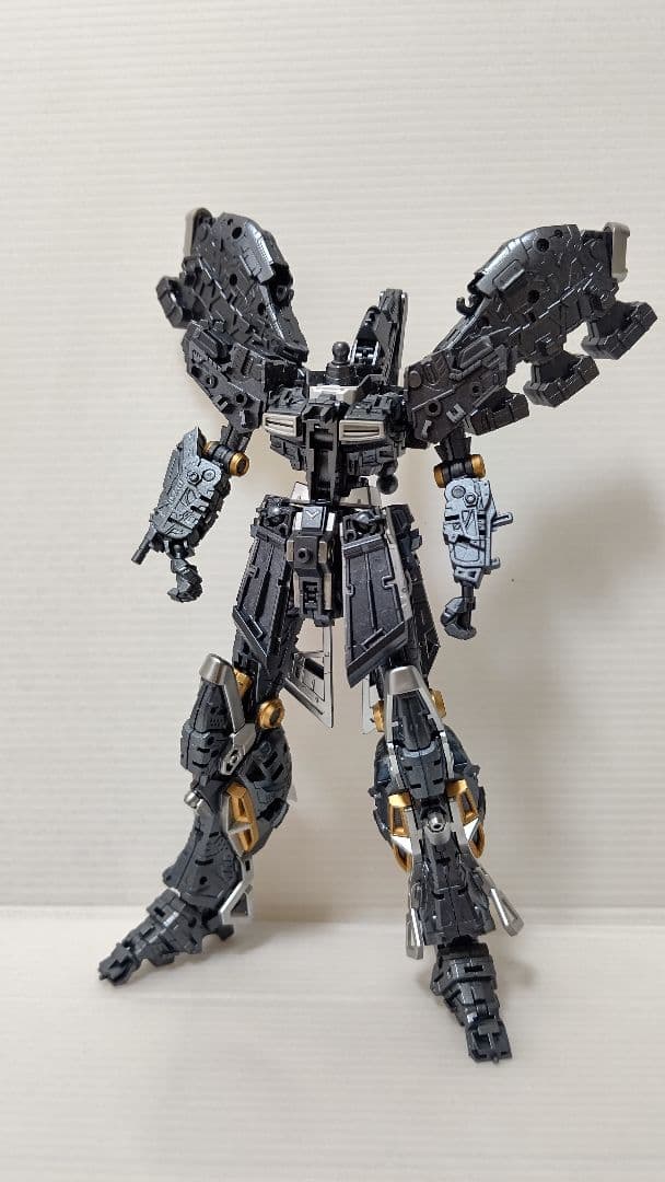 RGHiνガンダム完成品