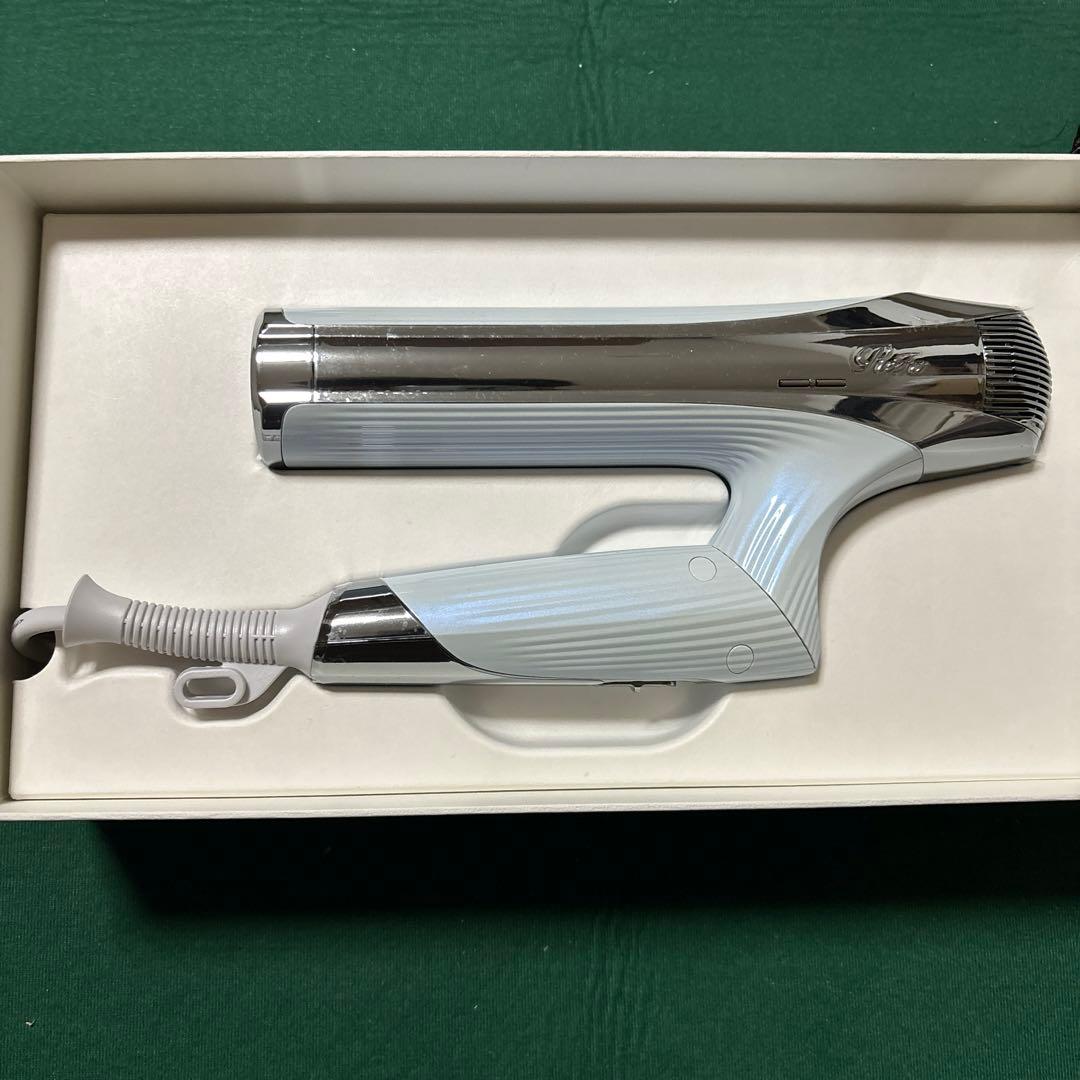 新品未使用　リファビューテックドライヤースマートダブル　ホワイト