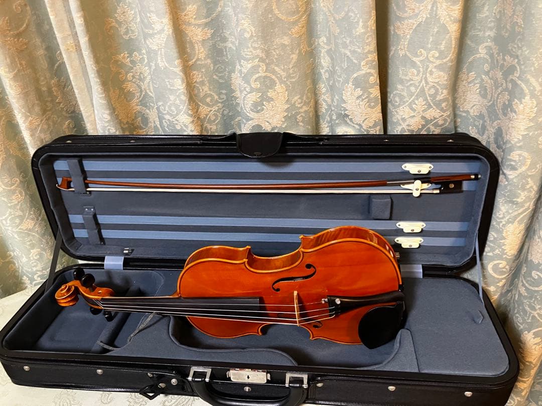 20年以上前　ピグマリウス　4/4 バイオリン　本体とケース
