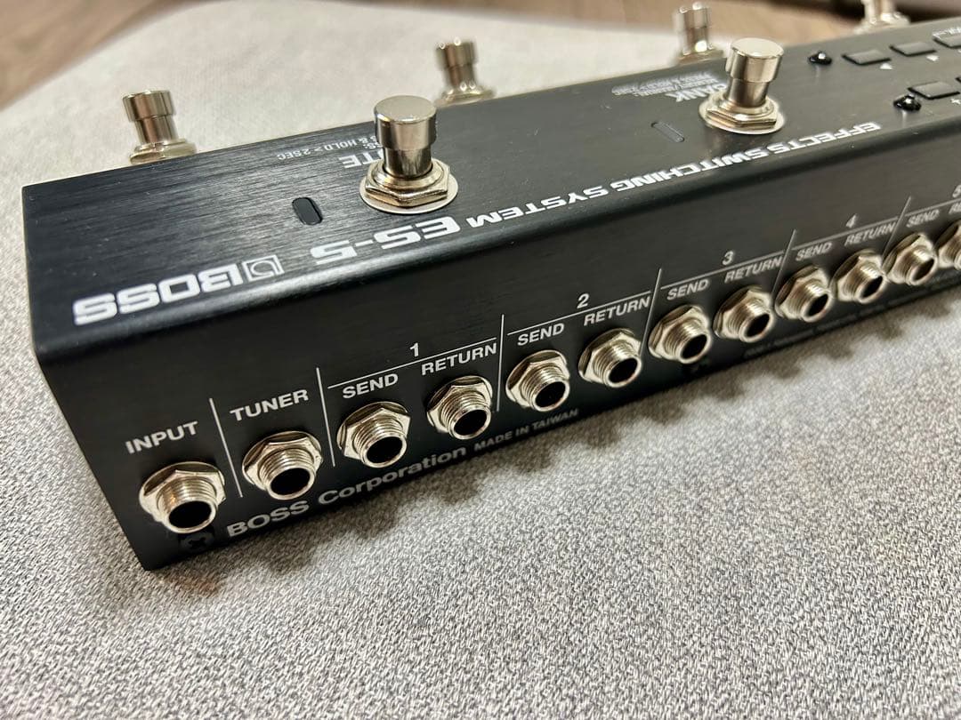 BOSS ES-5 スイッチャー