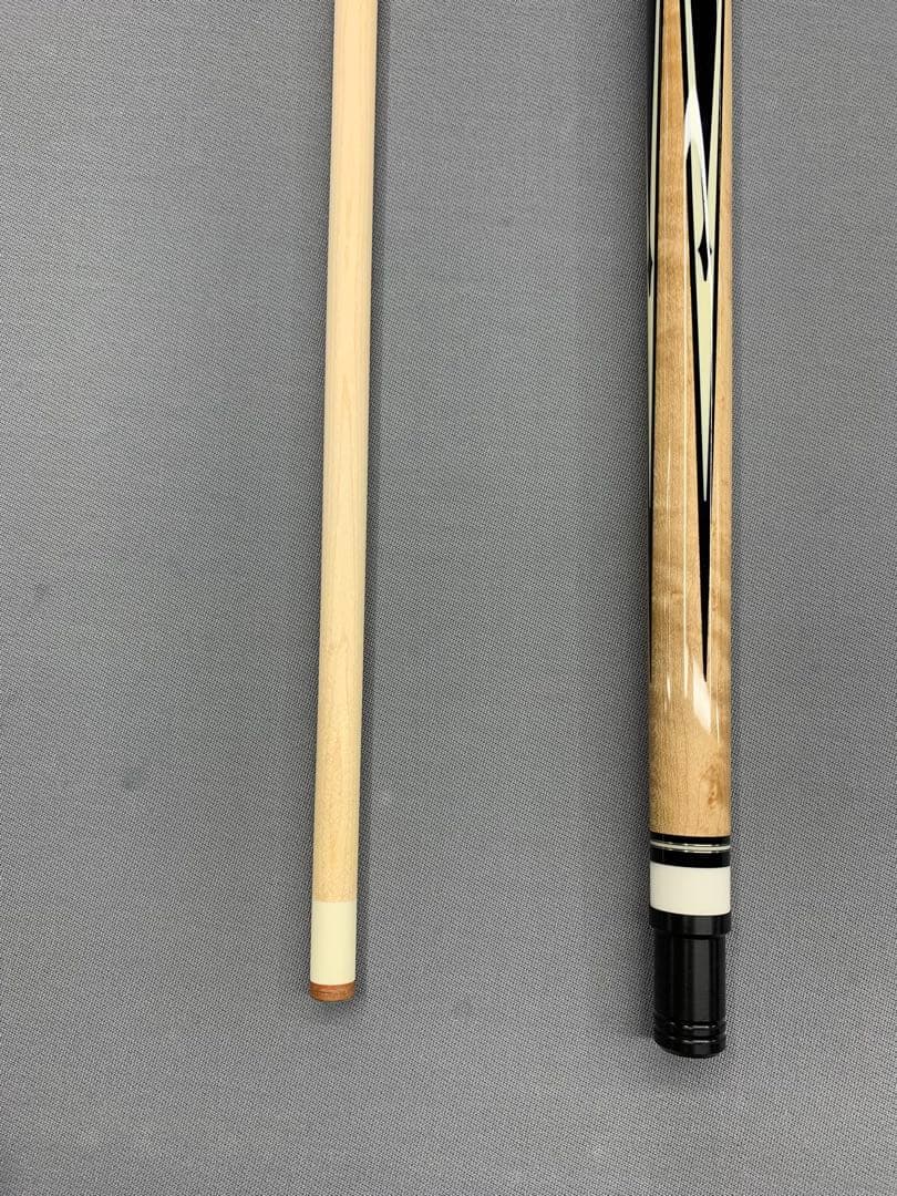 Rtx 　ほぼ新品　mezz axi ビリヤードキュー