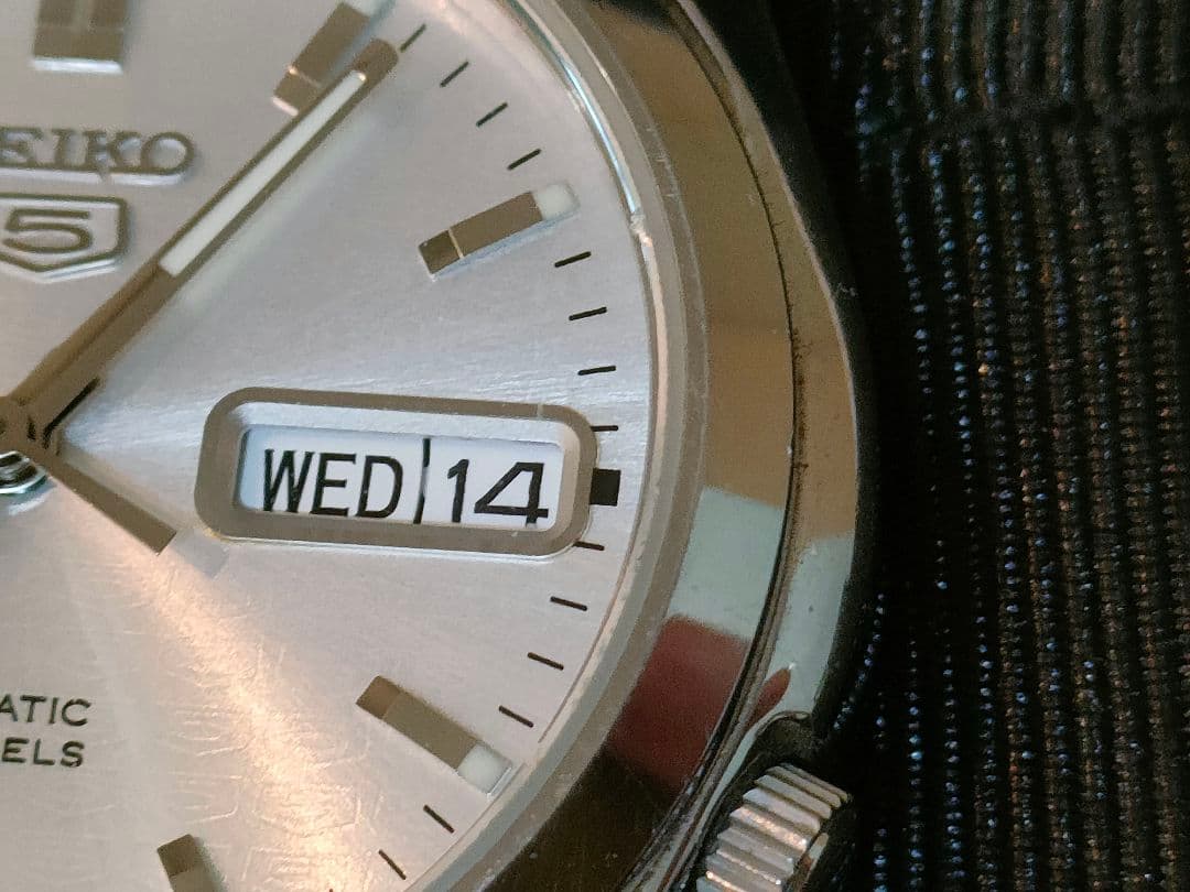 【美品】SEIKO 5 デイト 裏スケルトン 自動巻腕時計