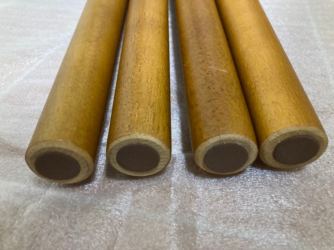 ダークブラウン　円形　丸　木製ダイニングテーブル