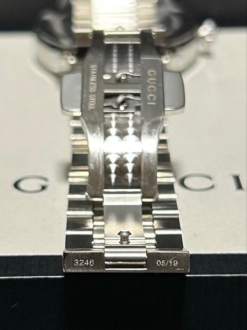 新品 GUCCI G-タイムレス 腕時計 アイコニック ウォッチ ハチ Bee