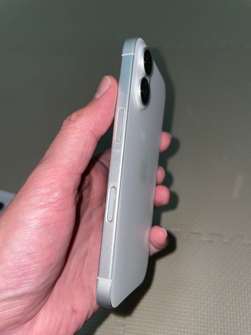 【ジャンク】【SIMフリー】Apple iPhone16 ホワイト512GB