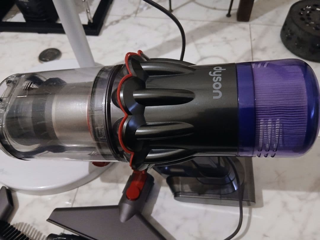 じ*す様 ツ*コ様 ダイソン sv18 充電スタンド付 付属品多数 動作確認済み